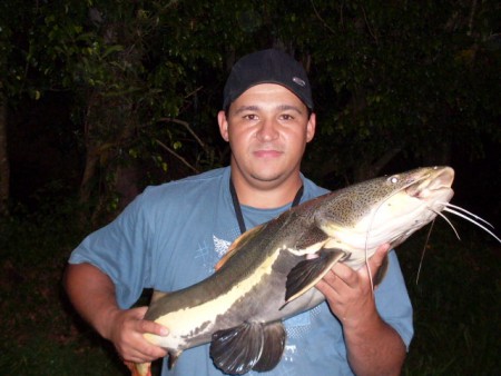 Adriano e Pirarara no Japonês